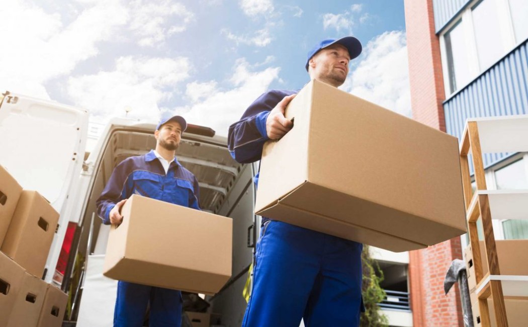 Affordable-moving-companies-1024x683_1050x650_q90